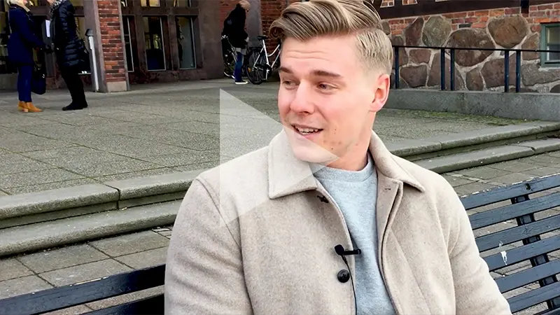 Oscar Torbjörnsson berättar om sitt jobb som stödassistent